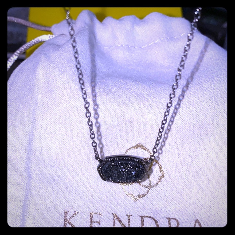 Kendra Scott Elisa Pendant Necklace in Black Drusy